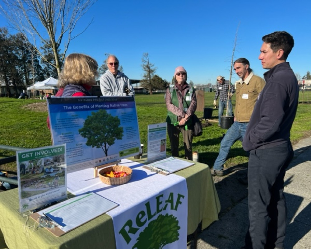 Volunteers and organizational table